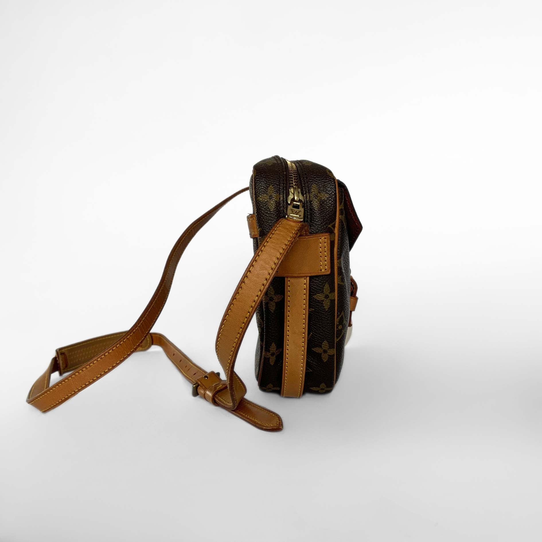 Louis Vuitton Louis Vuitton Jeune Fille Monogram Canvas - Crossbody bags - Etoile Luxury Vintage