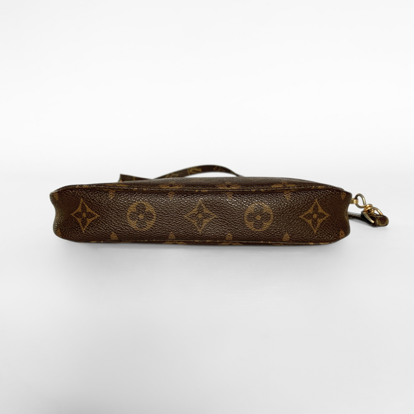 Louis Vuitton Louis Vuitton Pochette Monogram Canvas - Crossbody bags - Etoile Luxury Vintage