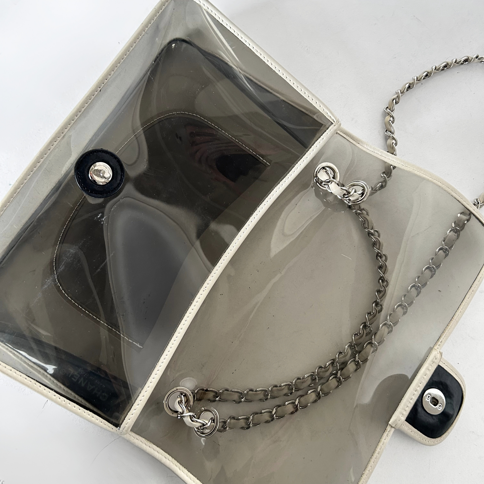 Chanel IG SALE: Chanel Heart CC Flap Bag Vinyl & Lambskin Leather (Limited Edition) - Shoulder bags - Etoile Luxury Vintage