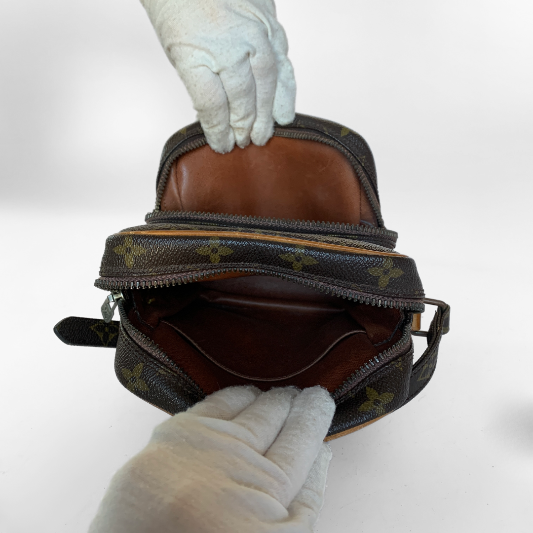 Louis Vuitton Louis Vuitton Amazon Monogram Canvas - Crossbody bags - Etoile Luxury Vintage