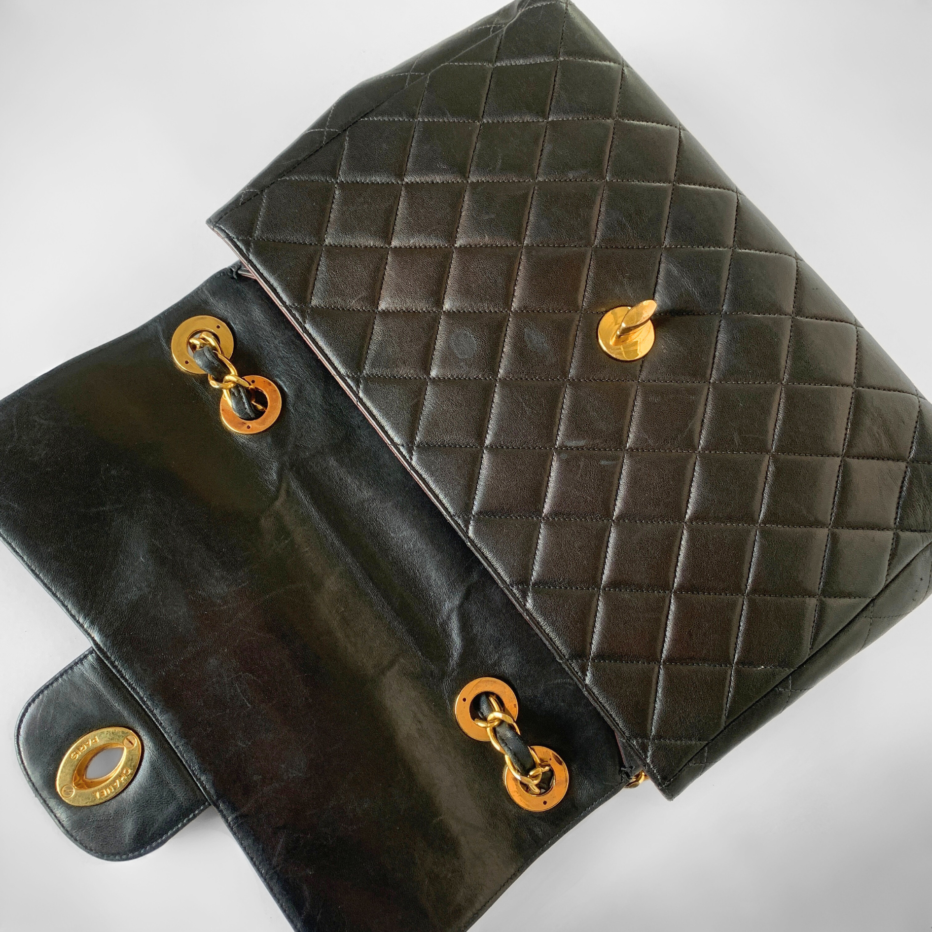 Chanel Chanel Classic Flap Bag Maxi Lambskin Leather - Crossbody bags - Etoile Luxury Vintage