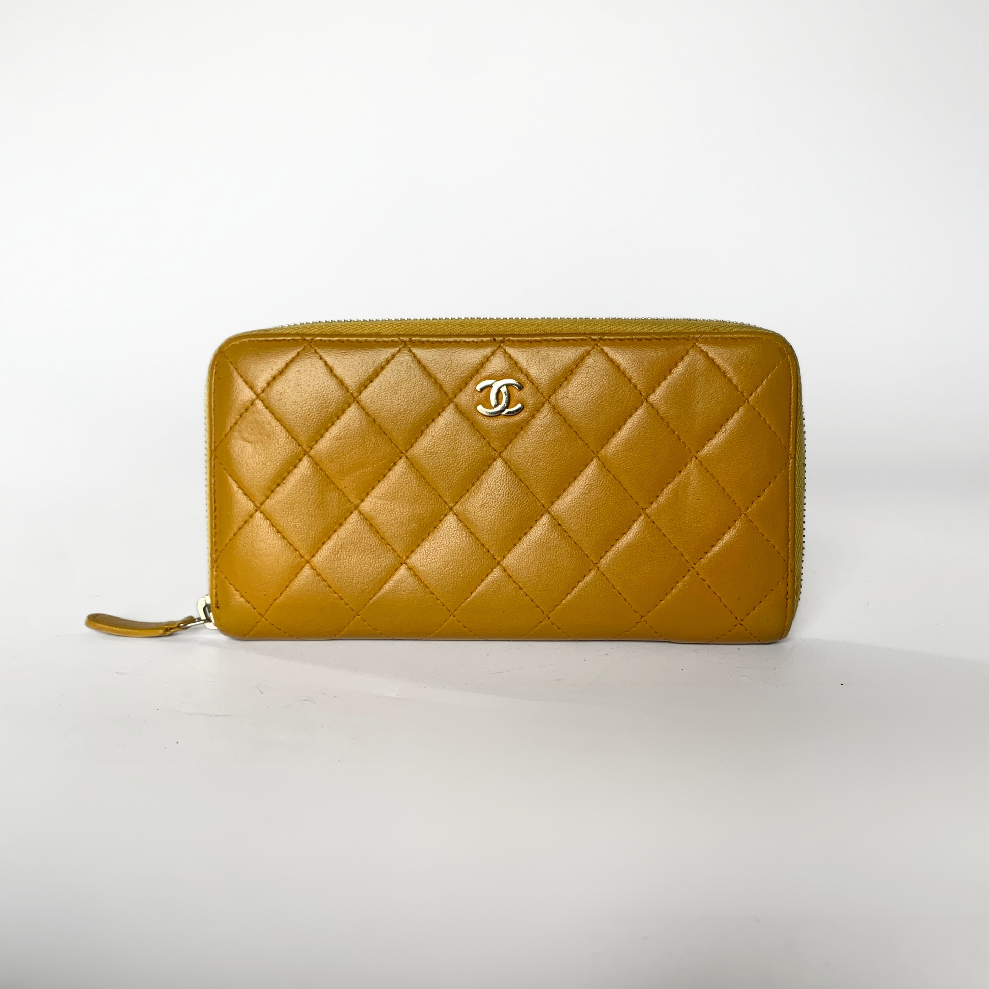 Chanel IG SALE: Chanel Zipper Wallet Lambskin Leather - Wallets - Etoile Luxury Vintage