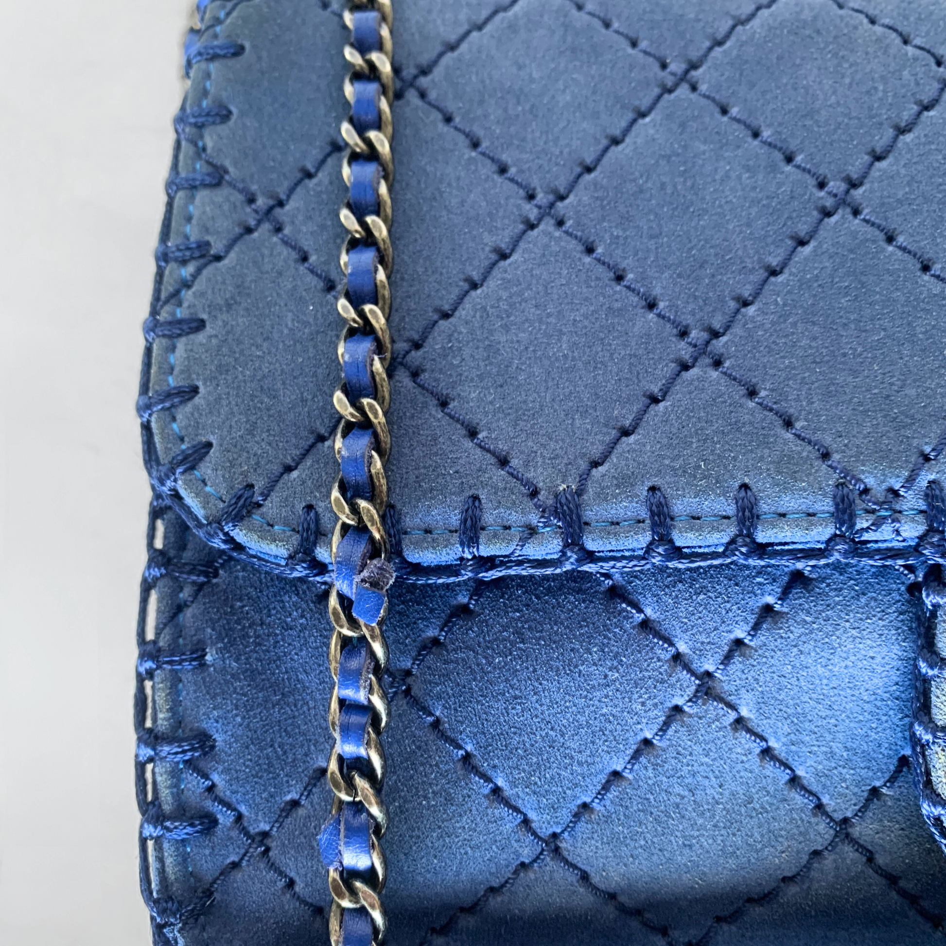 Chanel Chanel Single Flap Bag Suède - Shoulder bags - Etoile Luxury Vintage