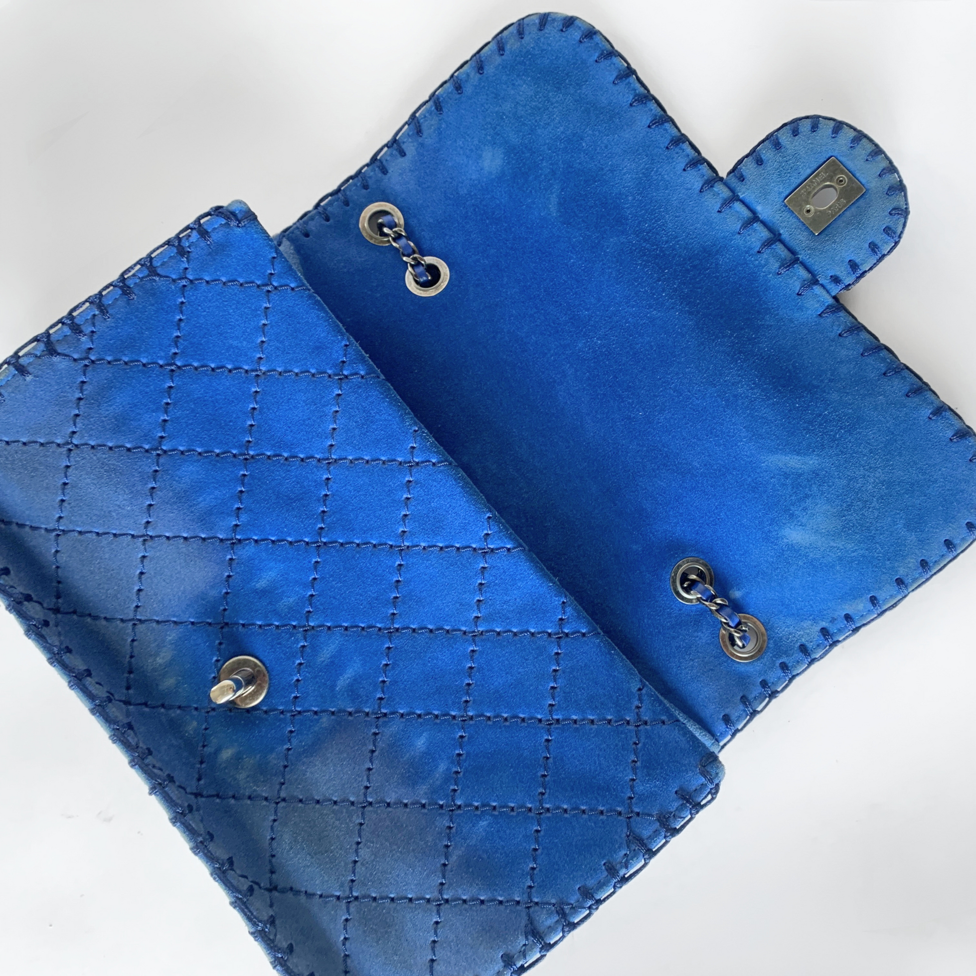 Chanel Chanel Single Flap Bag Suède - Shoulder bags - Etoile Luxury Vintage