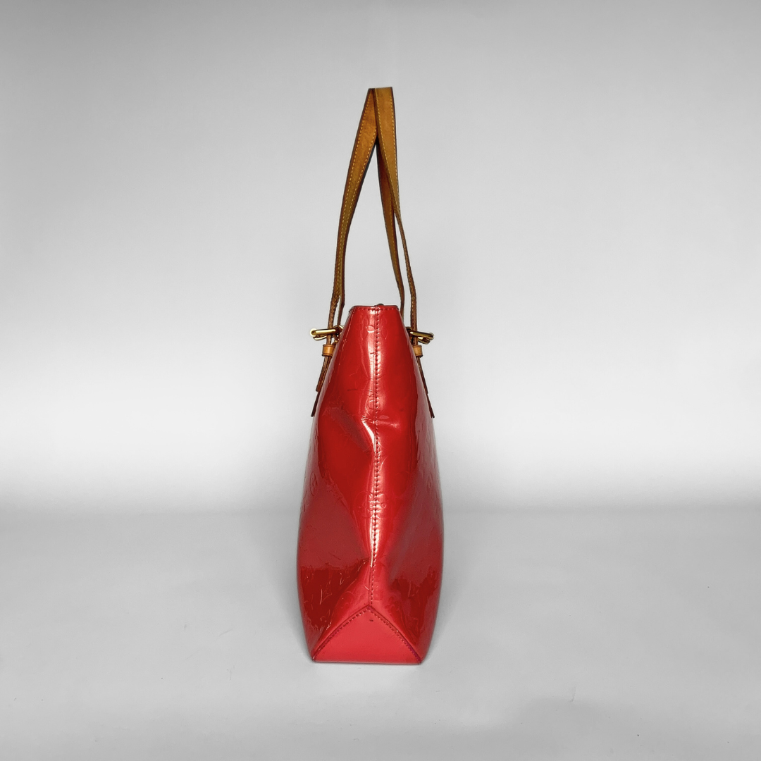 Louis Vuitton Louis Vuitton Reade PM Vernis Leather - Handbags - Etoile Luxury Vintage