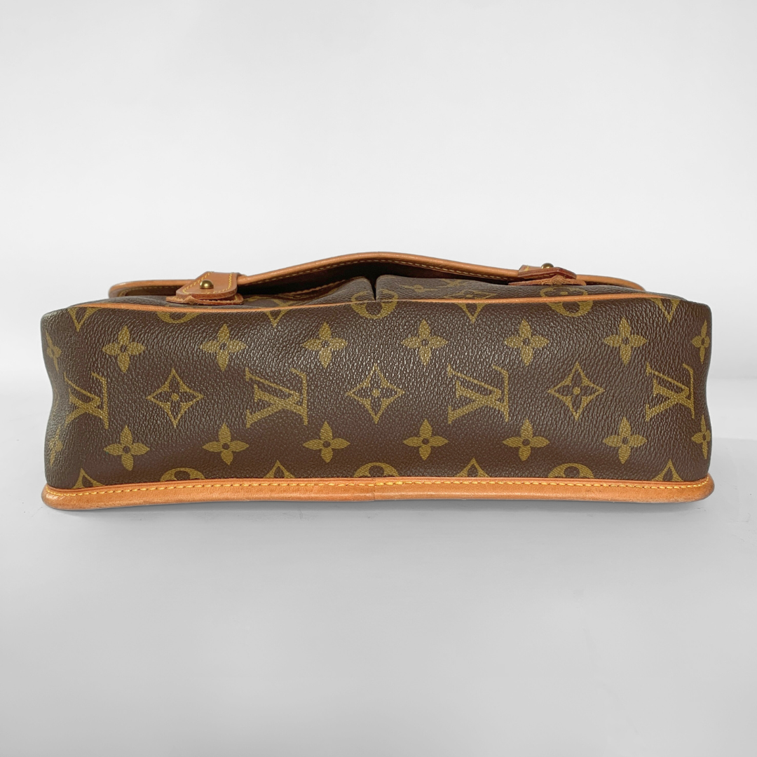 Louis Vuitton Gibecière Monogram Canvas