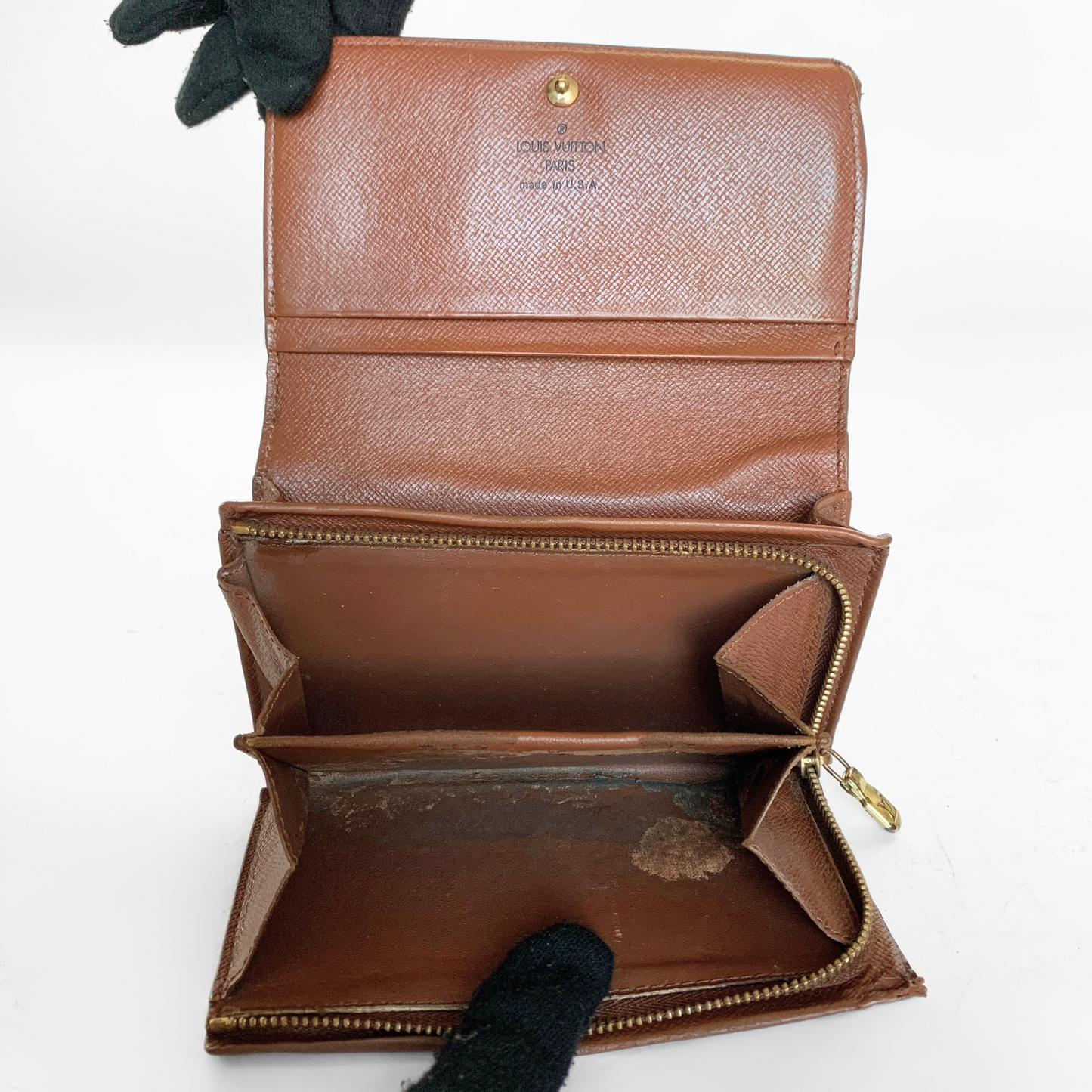 Louis Vuitton Louis Vuitton Wallet Medium Monogram Canvas - Wallets - Etoile Luxury Vintage