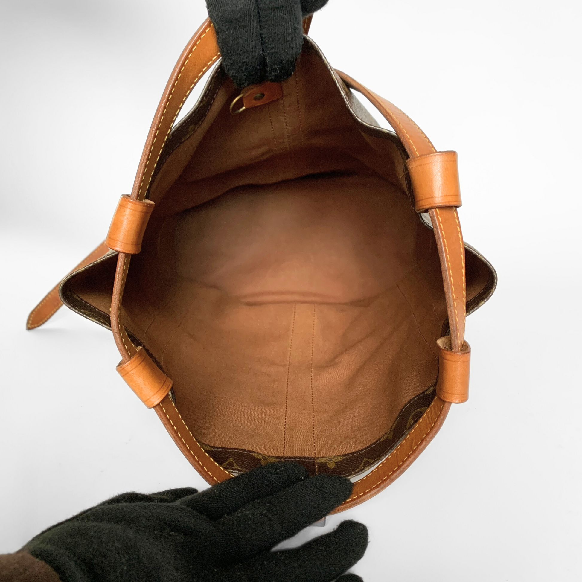 Louis Vuitton Louis Vuitton Randonnée Monogram Canvas - Shoulder bags - Etoile Luxury Vintage