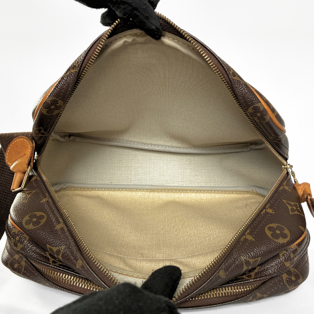 Louis Vuitton Reporter PM Monogram Canvas