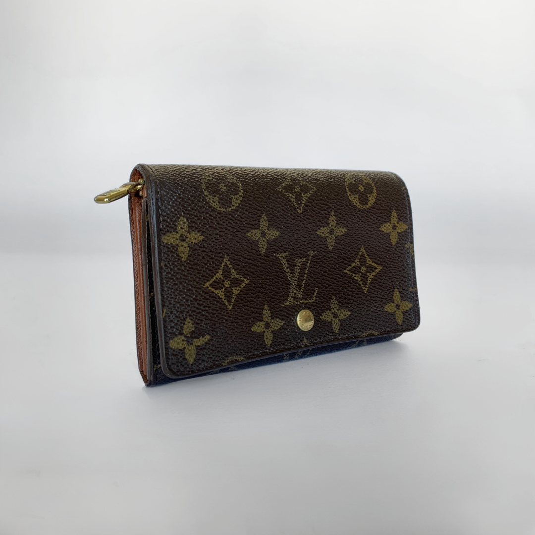 Louis Vuitton Louis Vuitton Wallet Medium Monogram Canvas - Wallets - Etoile Luxury Vintage