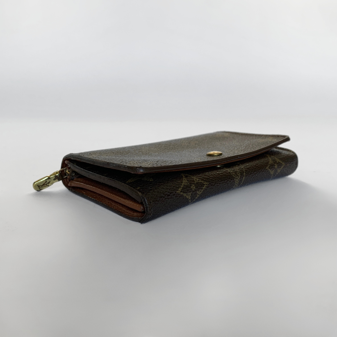 Louis Vuitton Louis Vuitton Wallet Medium Monogram Canvas - Wallets - Etoile Luxury Vintage