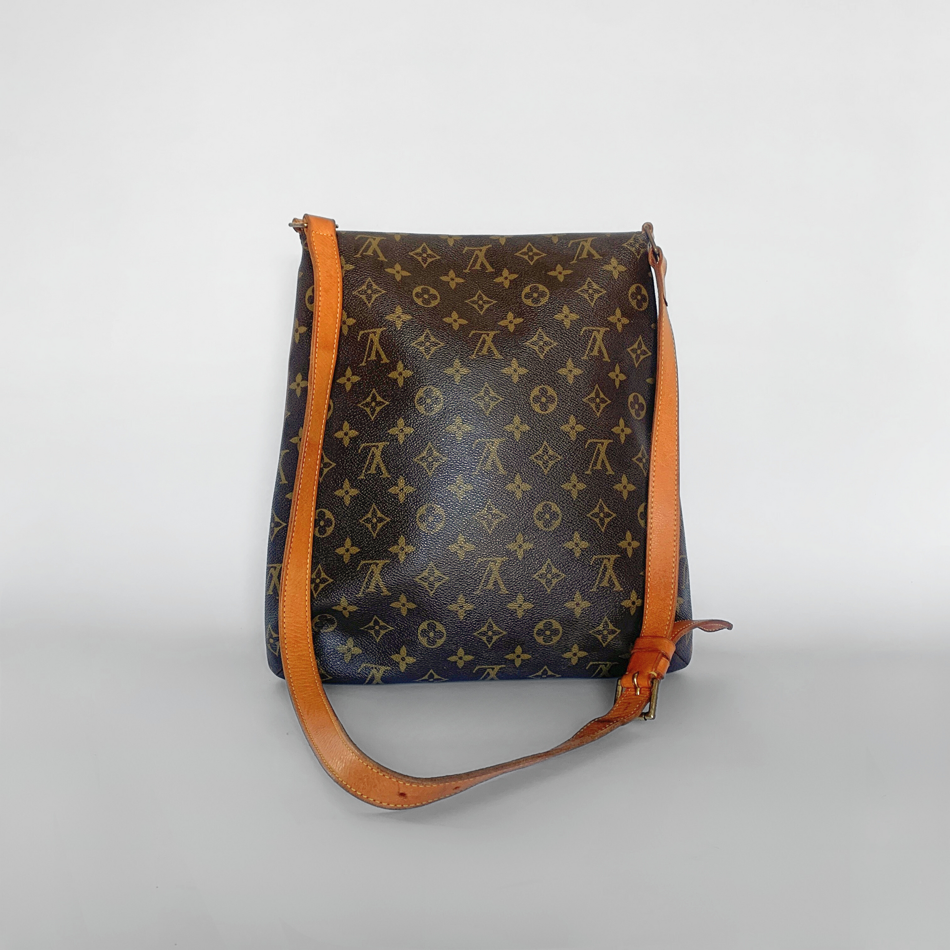 Louis Vuitton Louis Vuitton Musette Monogram Canvas - Shoulder bags - Etoile Luxury Vintage