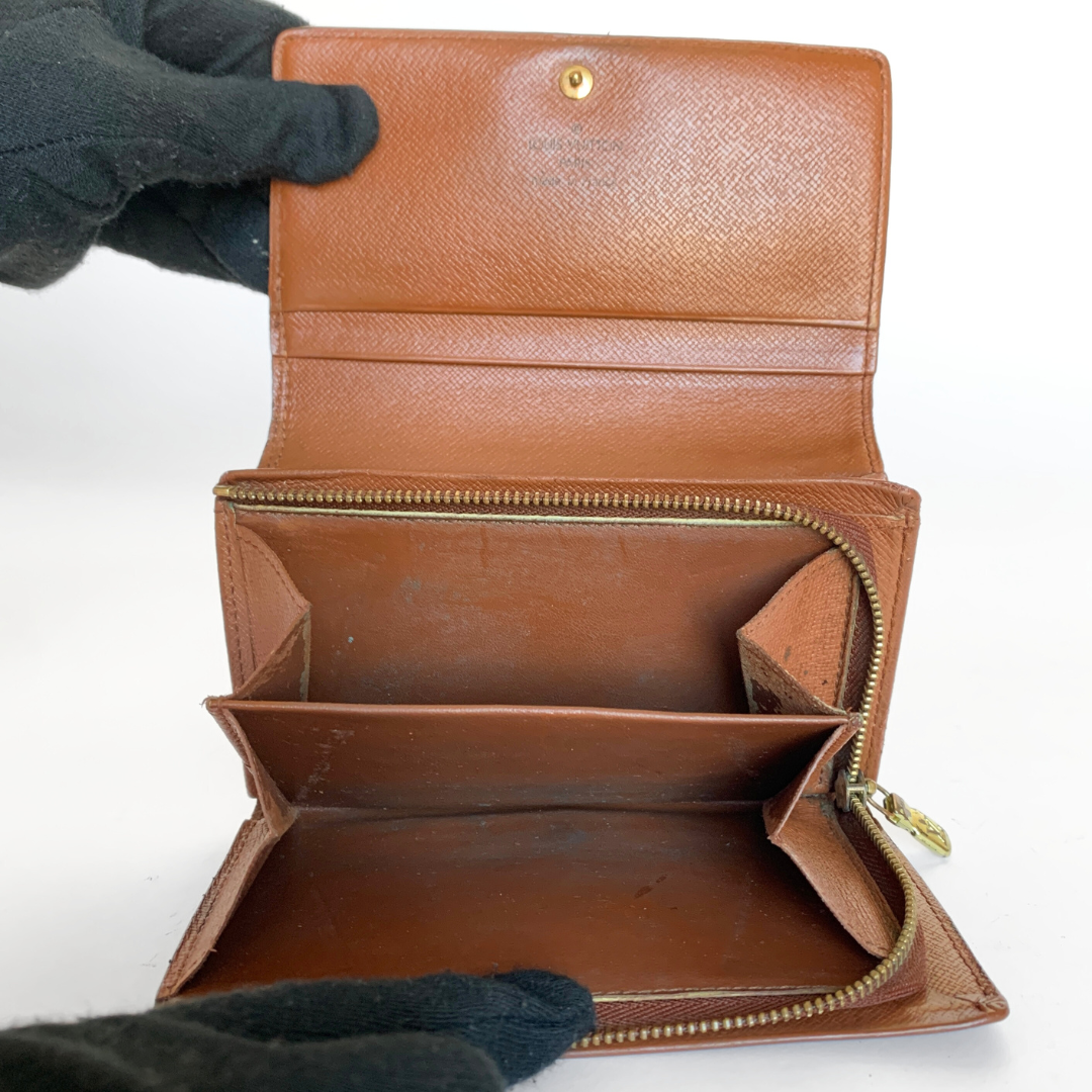 Louis Vuitton Louis Vuitton Wallet Medium Monogram Canvas - Wallets - Etoile Luxury Vintage