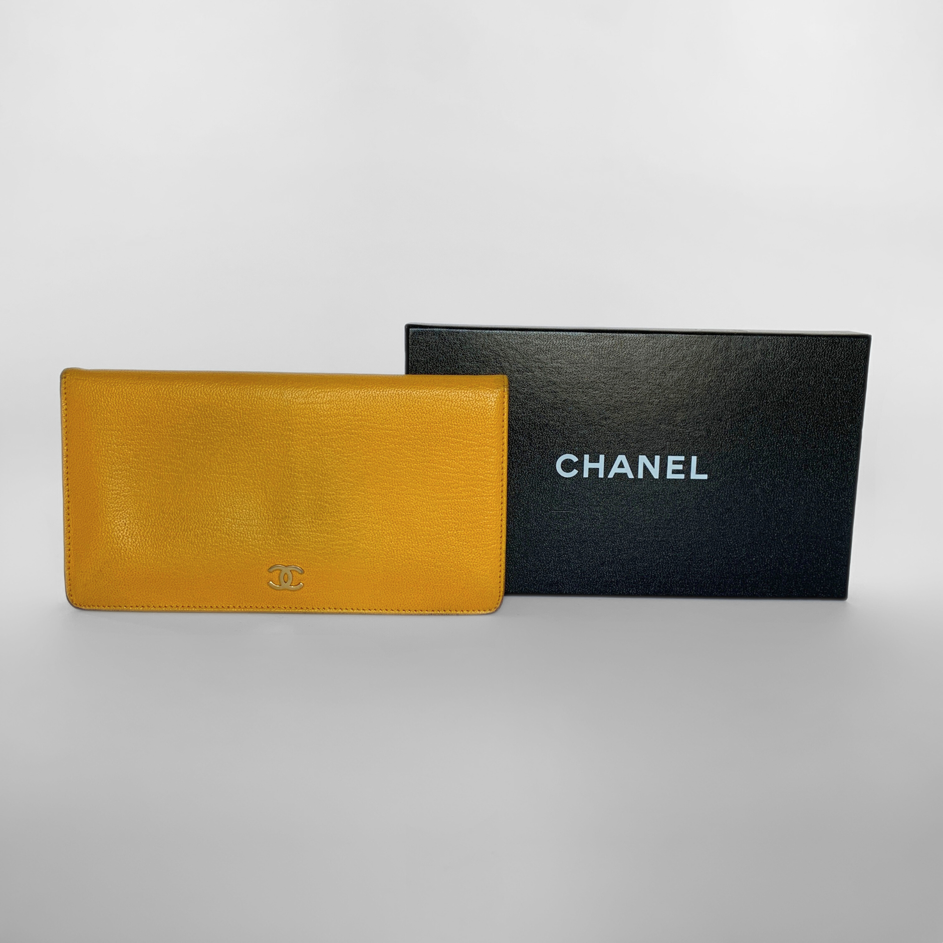 Vintage Chanel wallet
