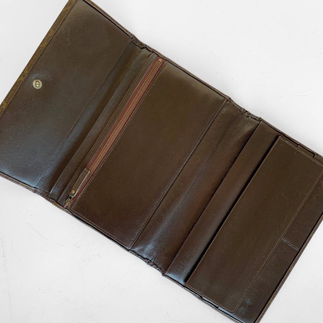 Louis Vuitton Louis Vuitton International Wallet Monogram Canvas - Wallets - Etoile Luxury Vintage