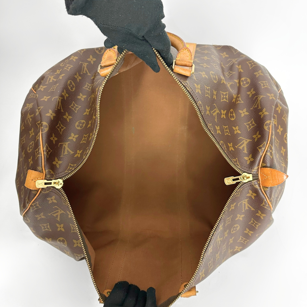 Louis Vuitton Keepall 55 inside view