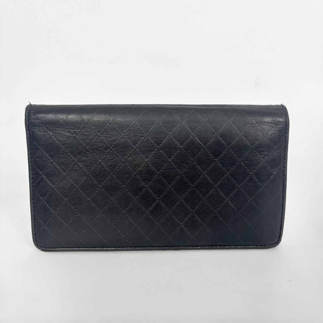 Black quilted wallet 