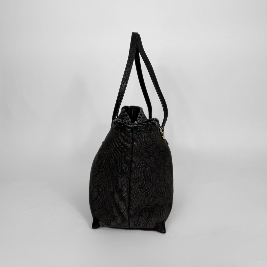 Black shopper bag