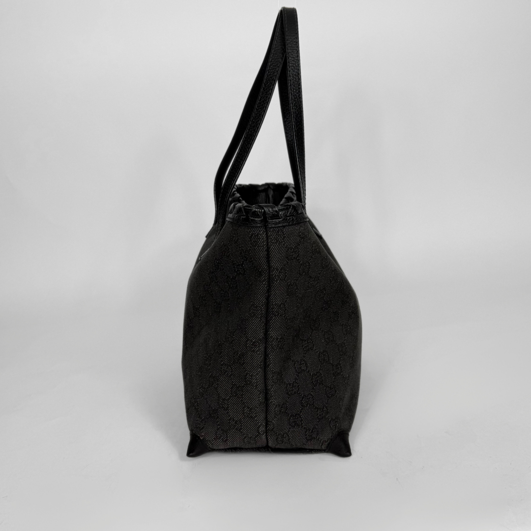Black shopper bag