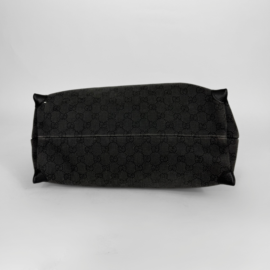 Black shopper bag