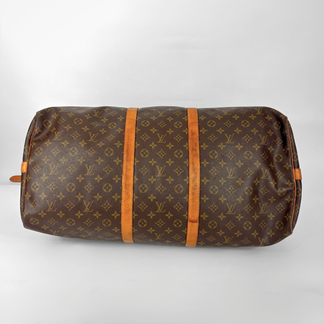 Louis Vuitton Keepall 60 strap bottom view