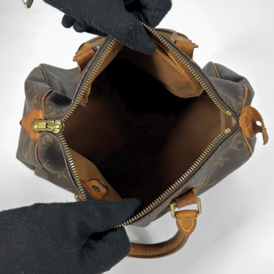 Louis Vuitton Speedy 25 inside view