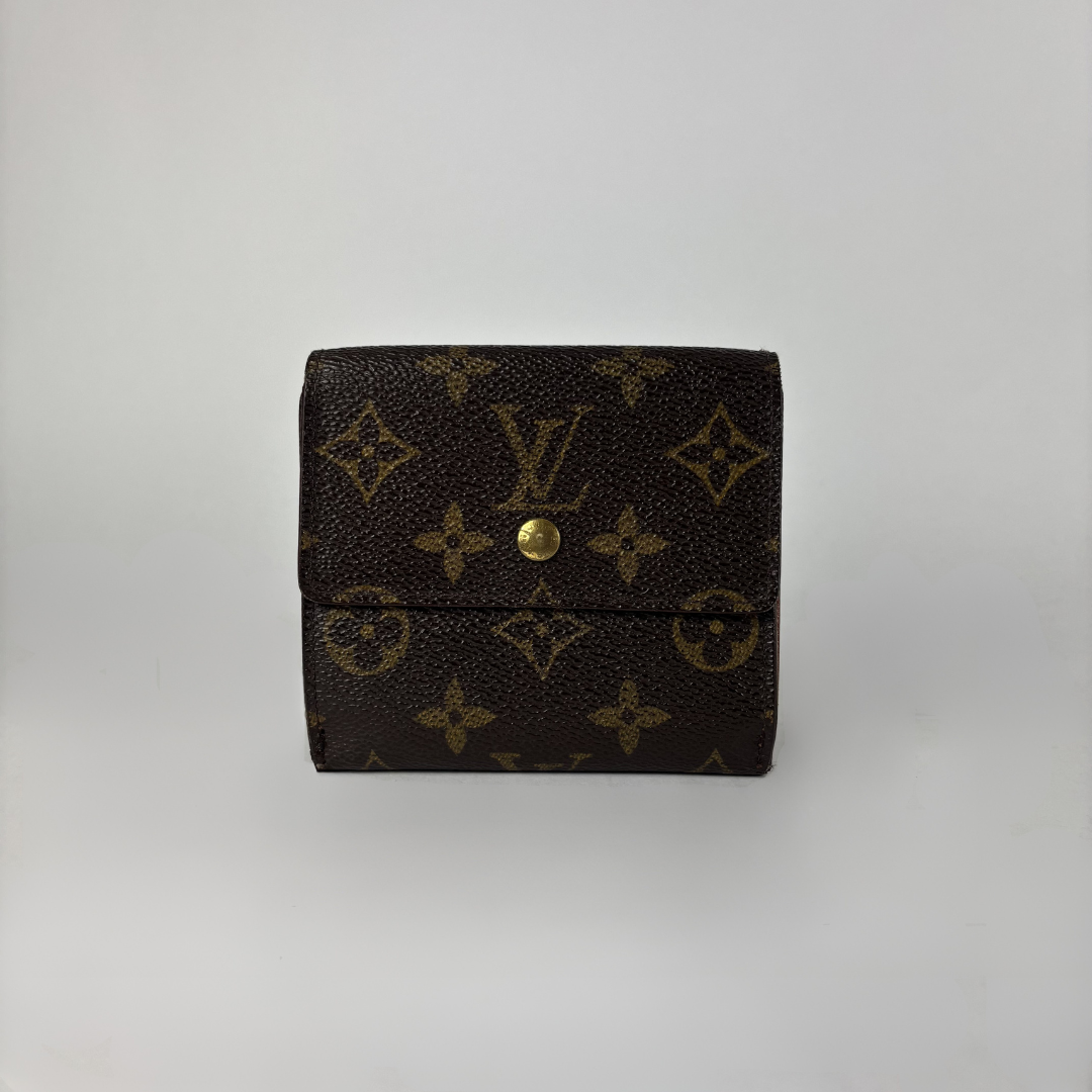 Louis Vuitton Druk Wallet on white background