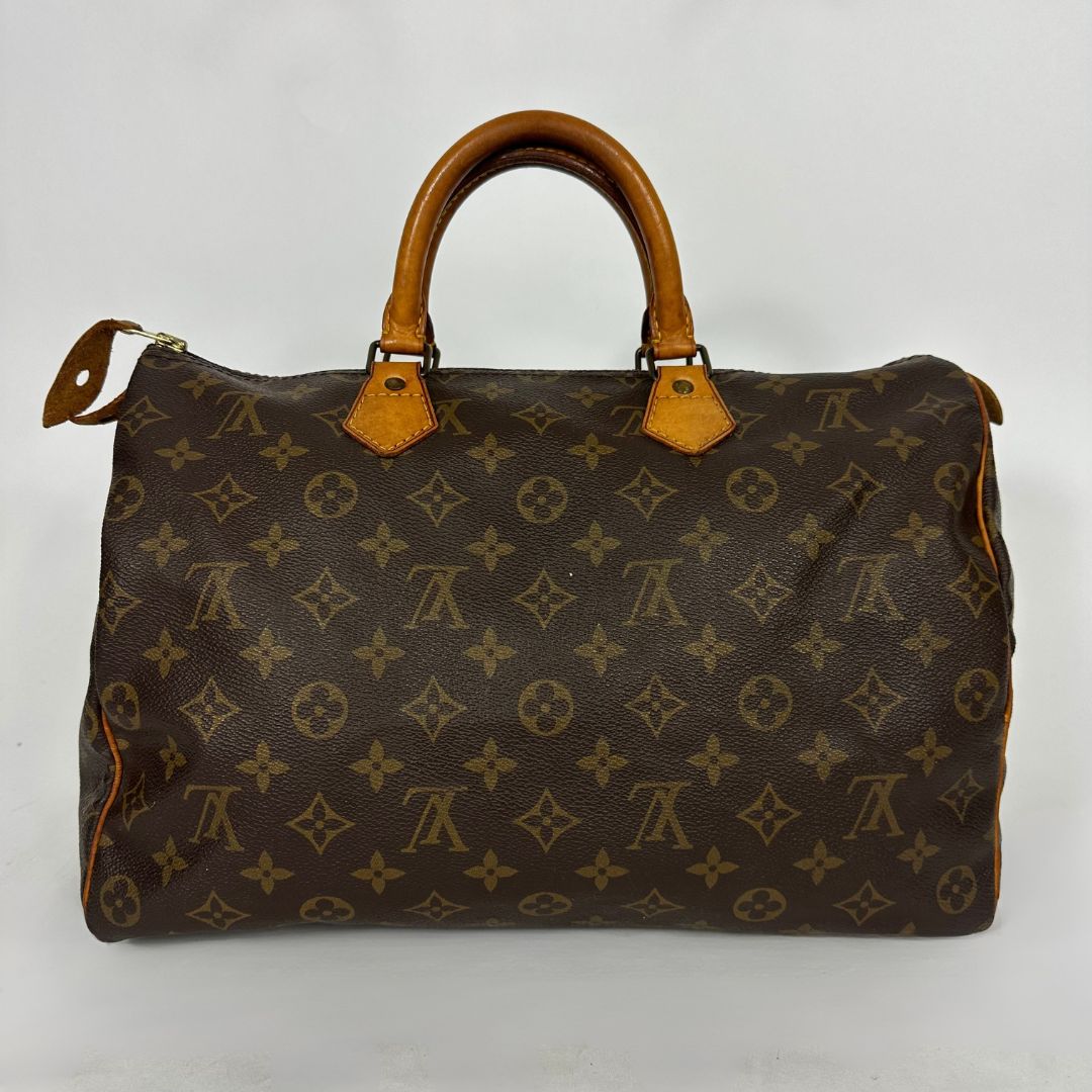 Louis Vuitton Speedy 35 on a white background