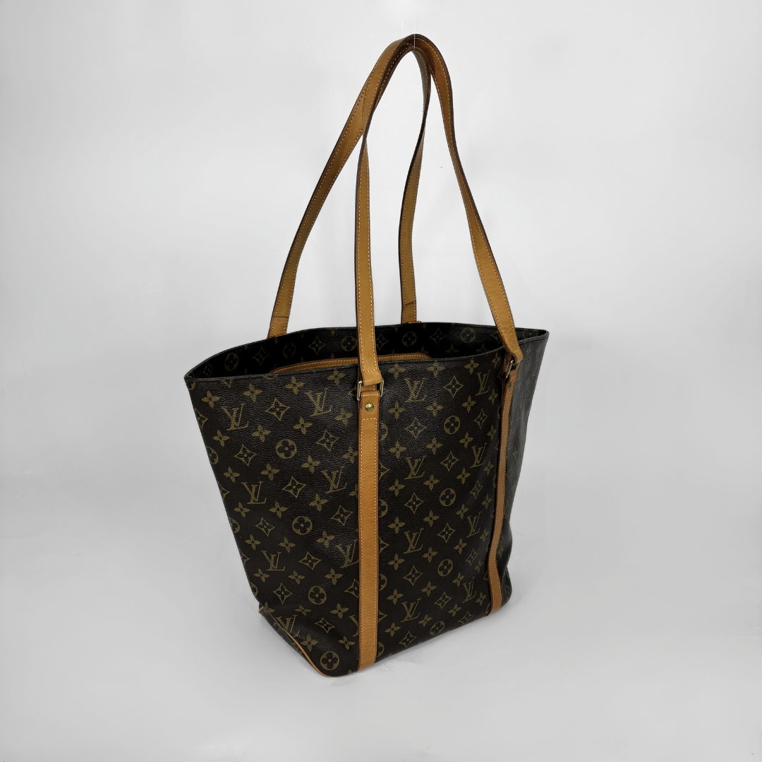 Louis Vuitton Shopper on a white background