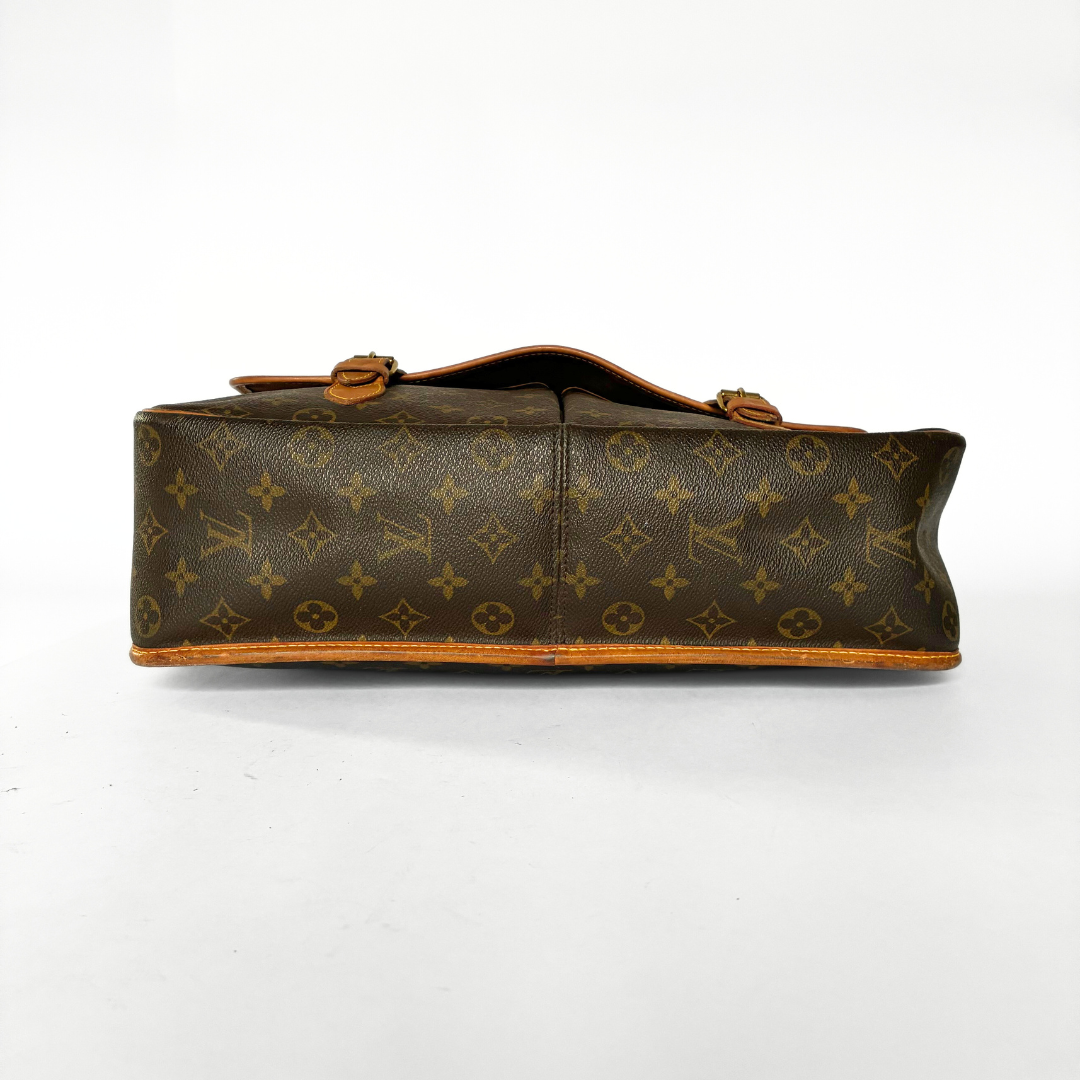 Louis Vuitton Gibecière GM Monogram Canvas