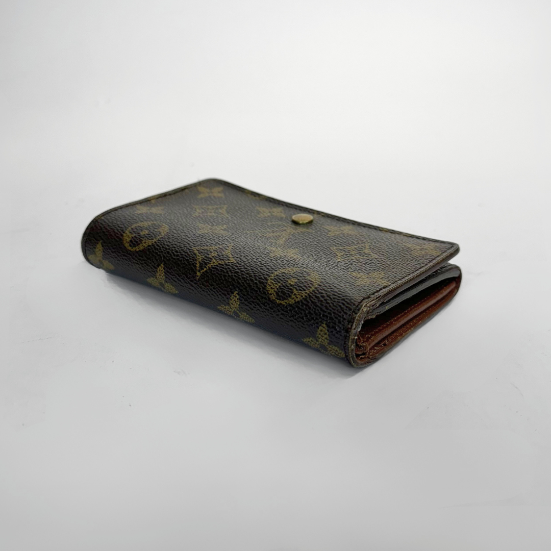 Louis Vuitton wallet medium lateral view