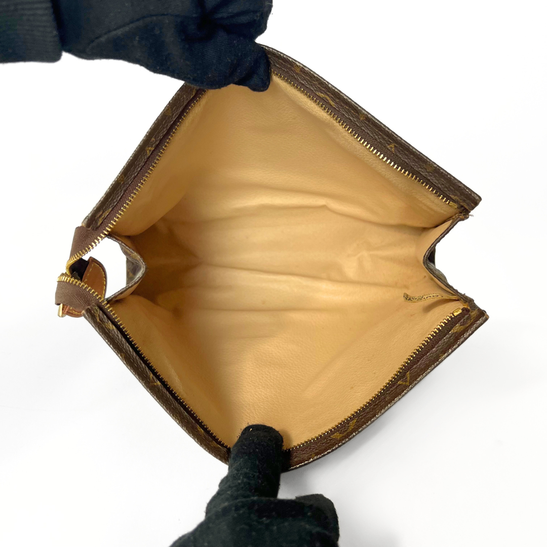 Louis Vuitton Toiletry Bag Monogram Canvas