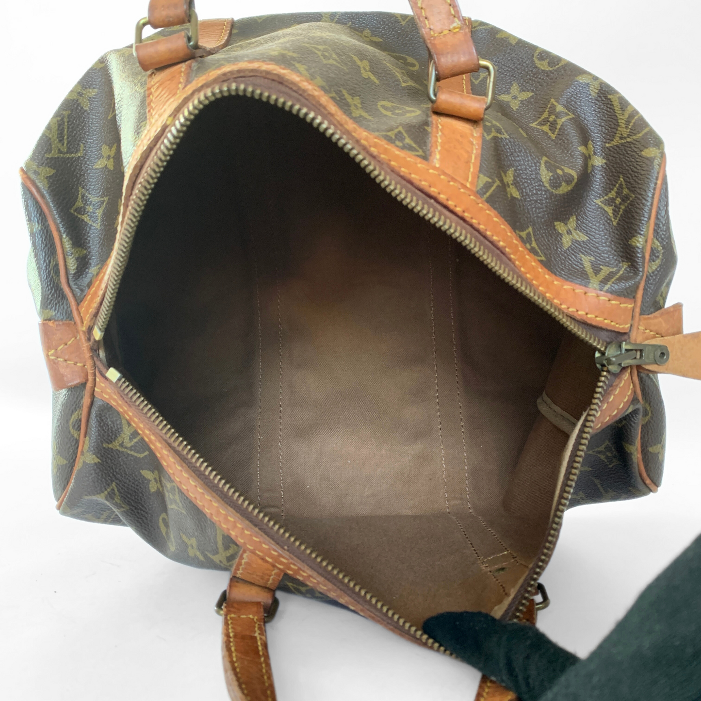 Louis Vuitton Sac Supreme 35 Monogram Canvas