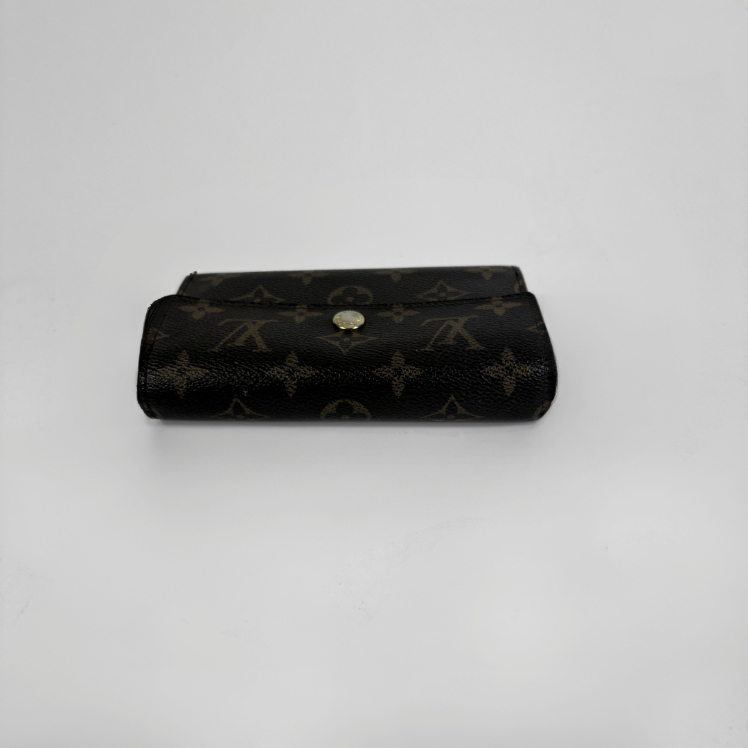 Louis Vuitton Wallet International Medium