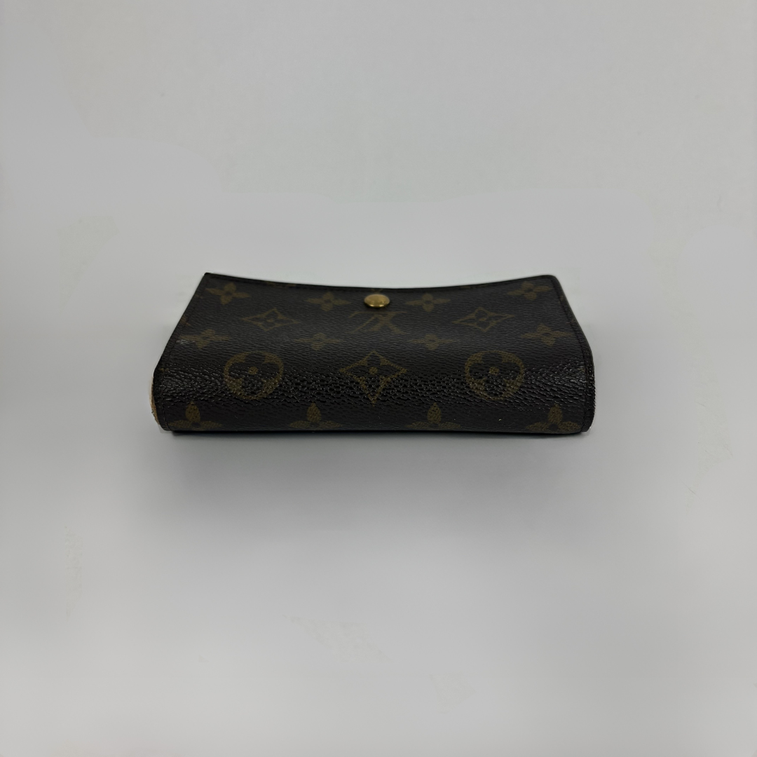 Louis Vuitton Wallet Medium